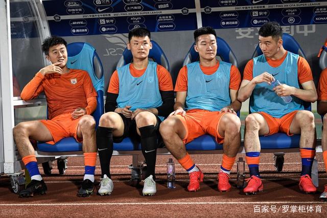 最强阵容!詹库杜恩末节合砍29分 美国13分逆转